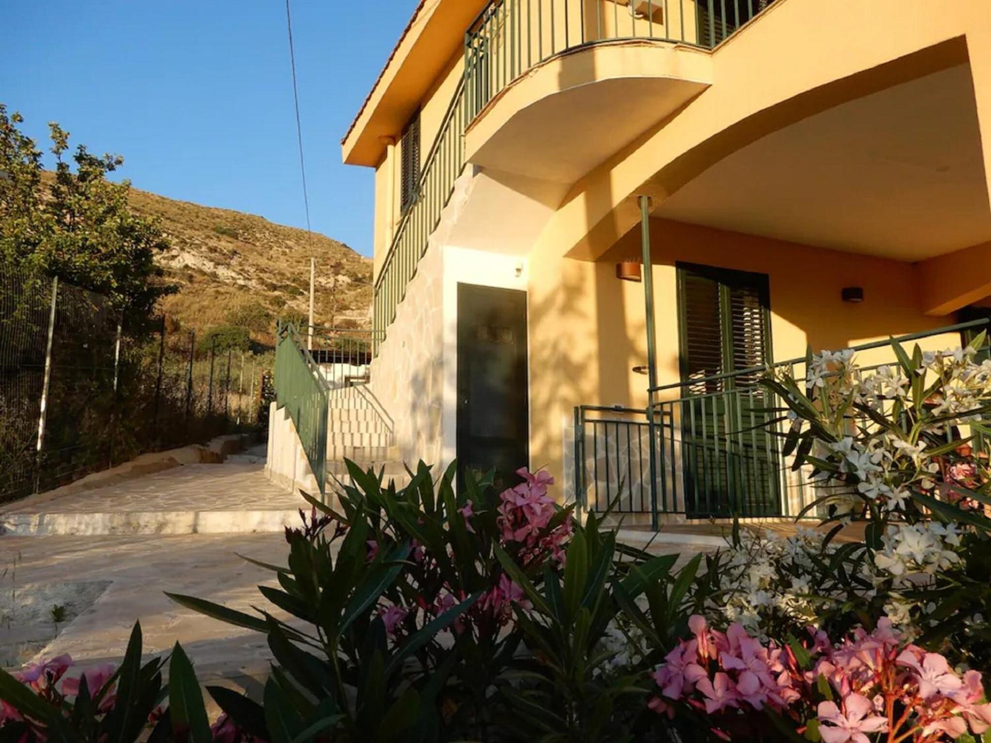 Ravishing Villa In Realmonte With Private Swimming Pool Extérieur photo
